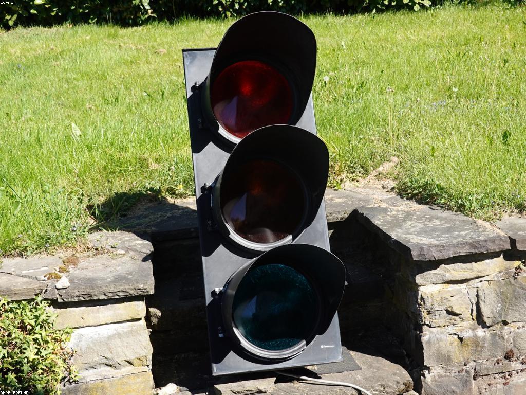 ការពារល្បែងអនឡាញ: គ្រឿងចក្រនិងវិធីសាស្ត្រដើម្បីការពារ